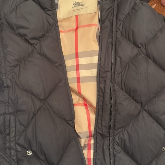 Burberry winter puffer coat size small